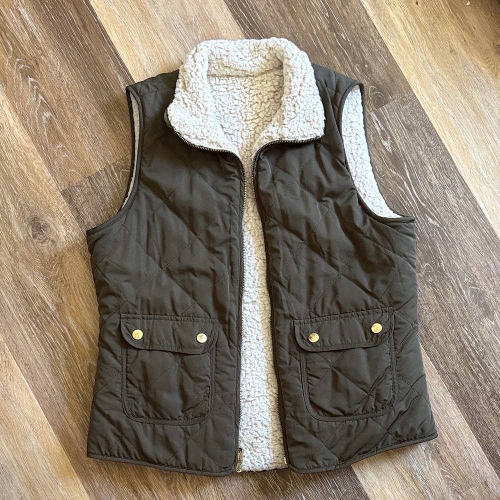 Vici Olive Green Quilted Vest with Cream Sherpa Lining